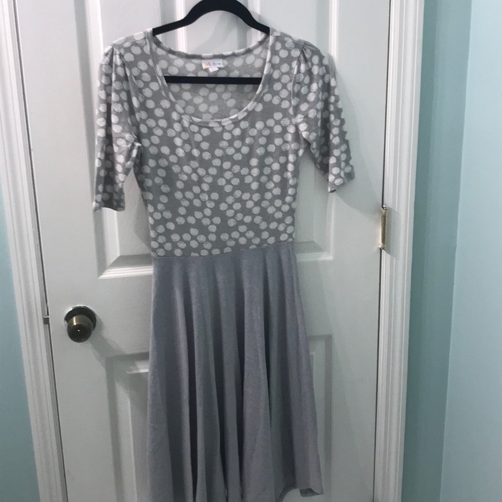 Lularoe Nicole Dress gray polka dotted size ca